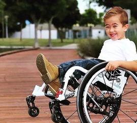 成人轮椅测评视频大全